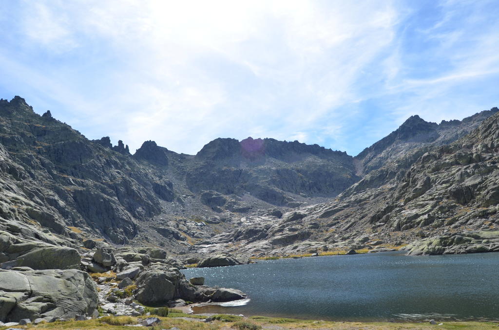 נאבארדונדה דה גרדוס Hostal Refugio De Gredos מראה חיצוני תמונה